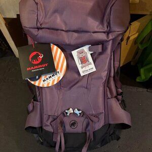 MAMMUT TREA SPINE 50 L BNWT